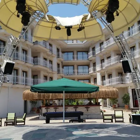 Pasa Garden 4* 马尔马里斯